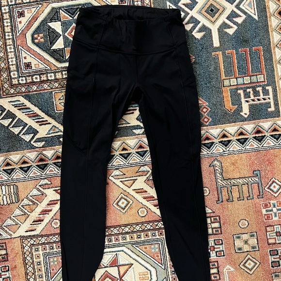 LULULEMON Leggings - Picture 2 of 5